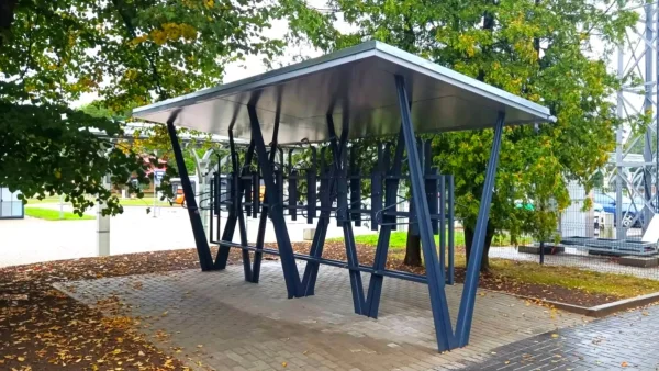 Bike parking shelter from steel without bikes